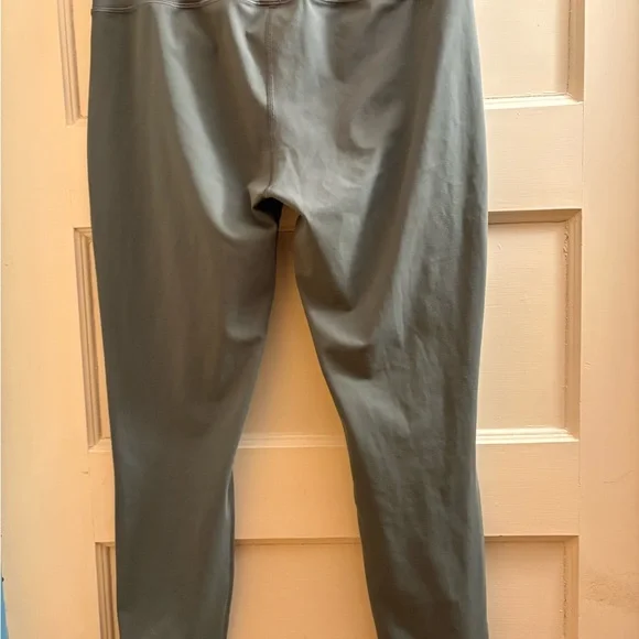 Vuori daily leggings Marsh size XL - Picture 2 of 4